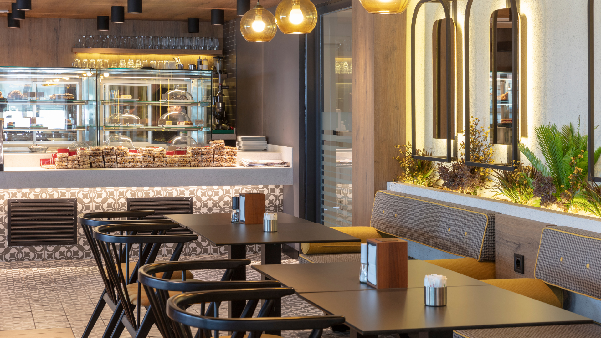 Como vender mais no seu restaurante? Descubra 7 vazamentos de lucro escondidos que derrubam faturamento e como fechar cada um deles.